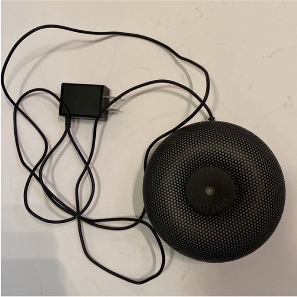 Doterra Essential Oil Diffuser Brevi Aroma
Walnut Ultrasonic Diffuser - Picture 3 of 10